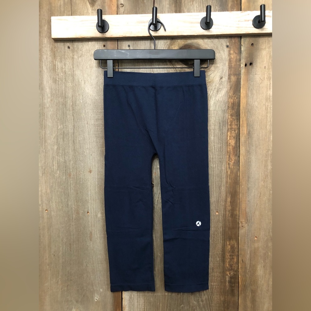 AVOCADO Seamless Capri Leggings in Blue Size M/L - Picture 3 of 13